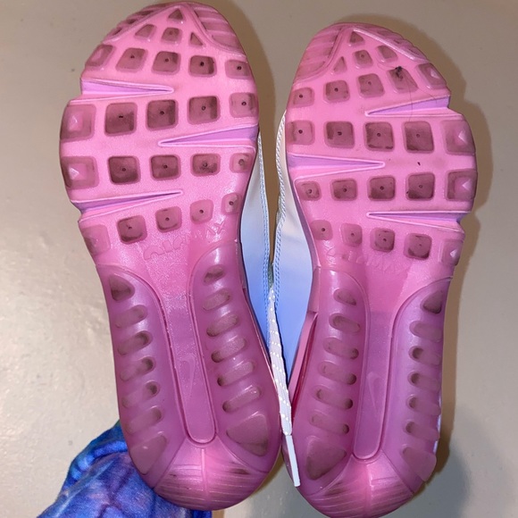 Women's Air Max 2090 Casual Sneakers Size 5.5 - Picture 5 of 6